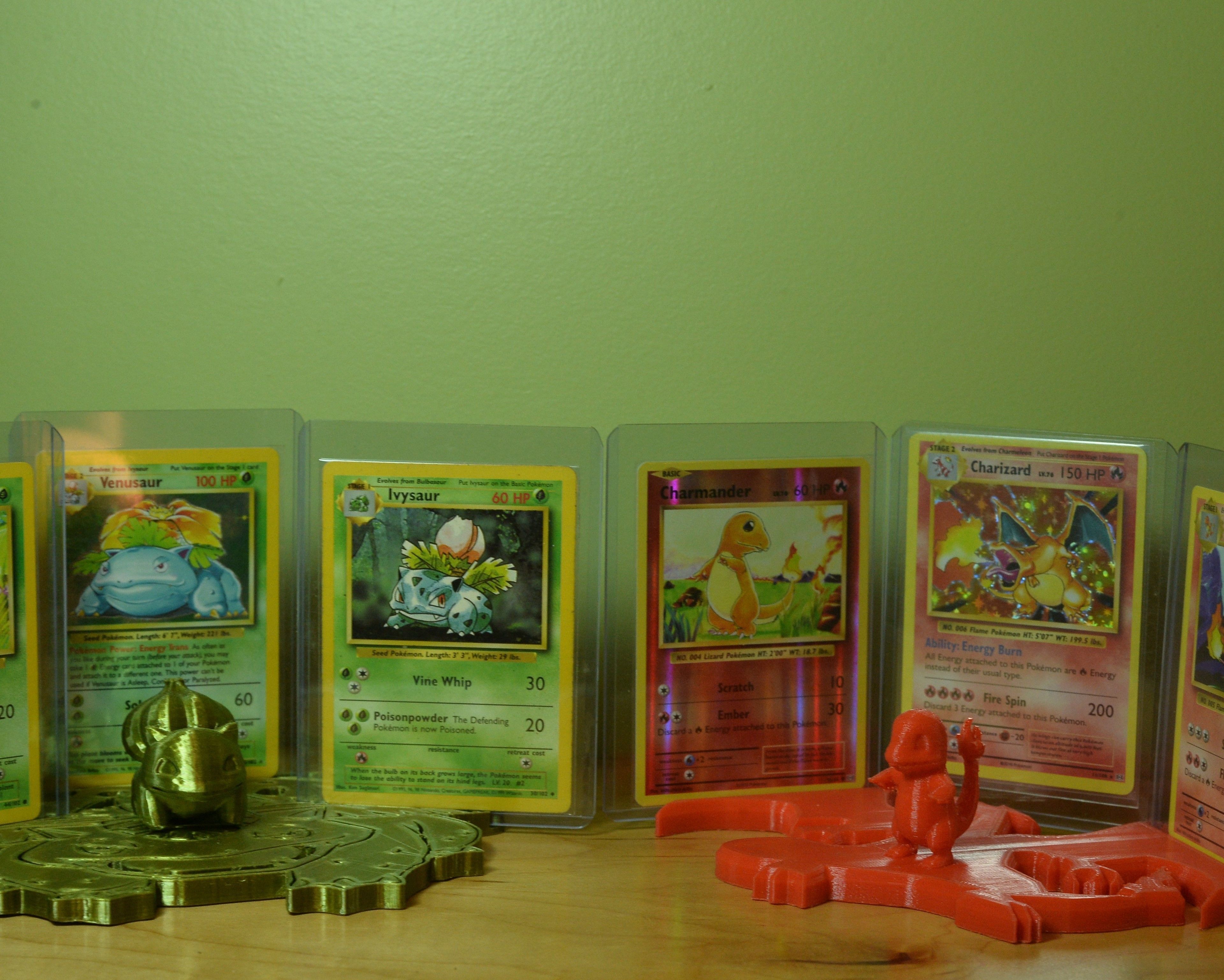 Charizard 3 card holder with charmander 3D print model_4