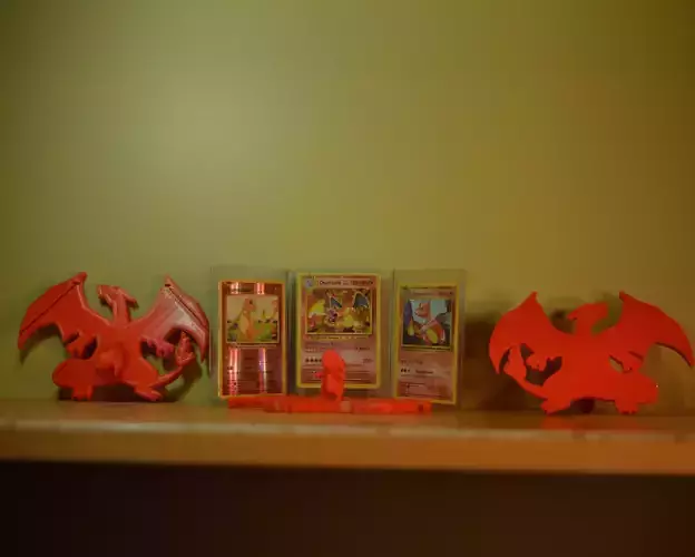 Charizard 3 card holder with charmander 3D print model