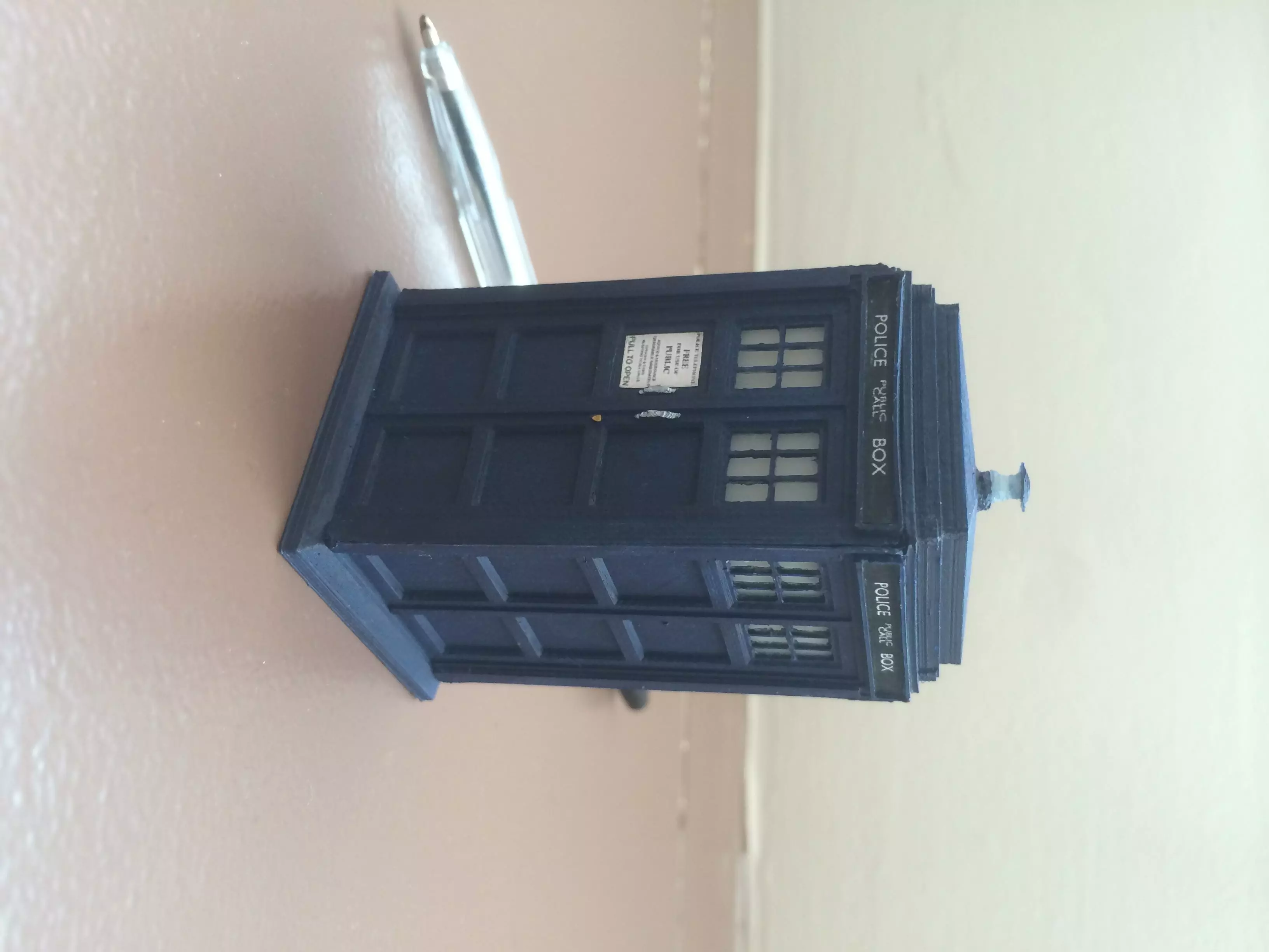 10th Doctor TARDIS highly accurate miniature Free 3D print model_0