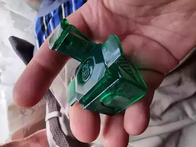One-hand billiards chalk holder 3D print model