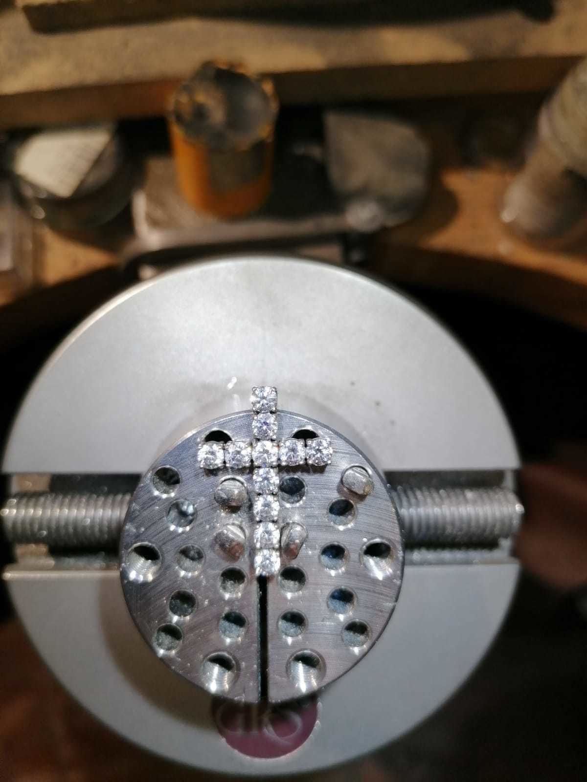 Cross with diamonds 3D print model_5