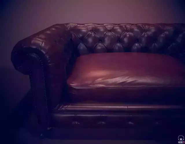 chesterfield sofa Low-poly 3D model