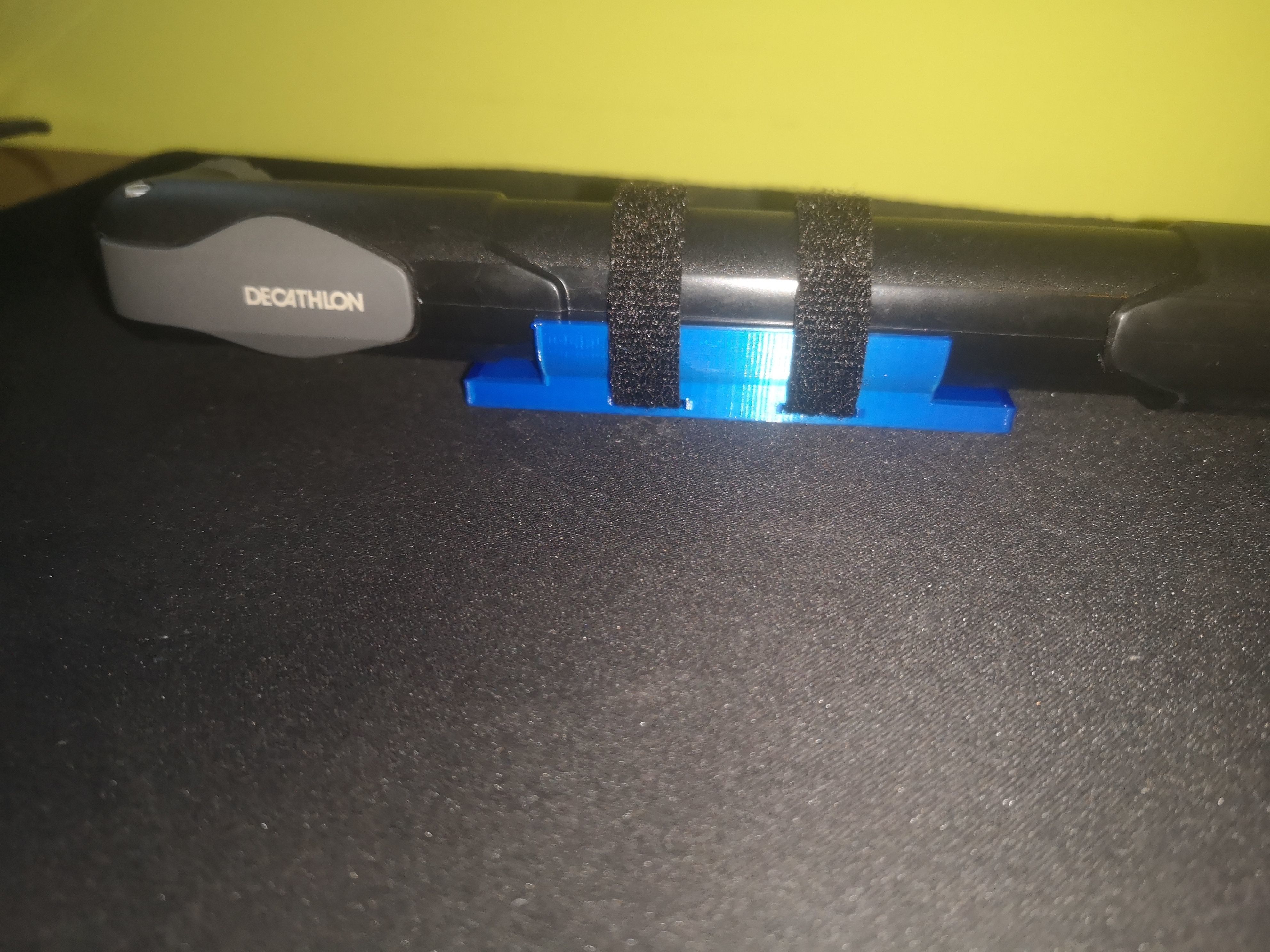 Decathlon Riverside 100 pump holder  3D print model_1