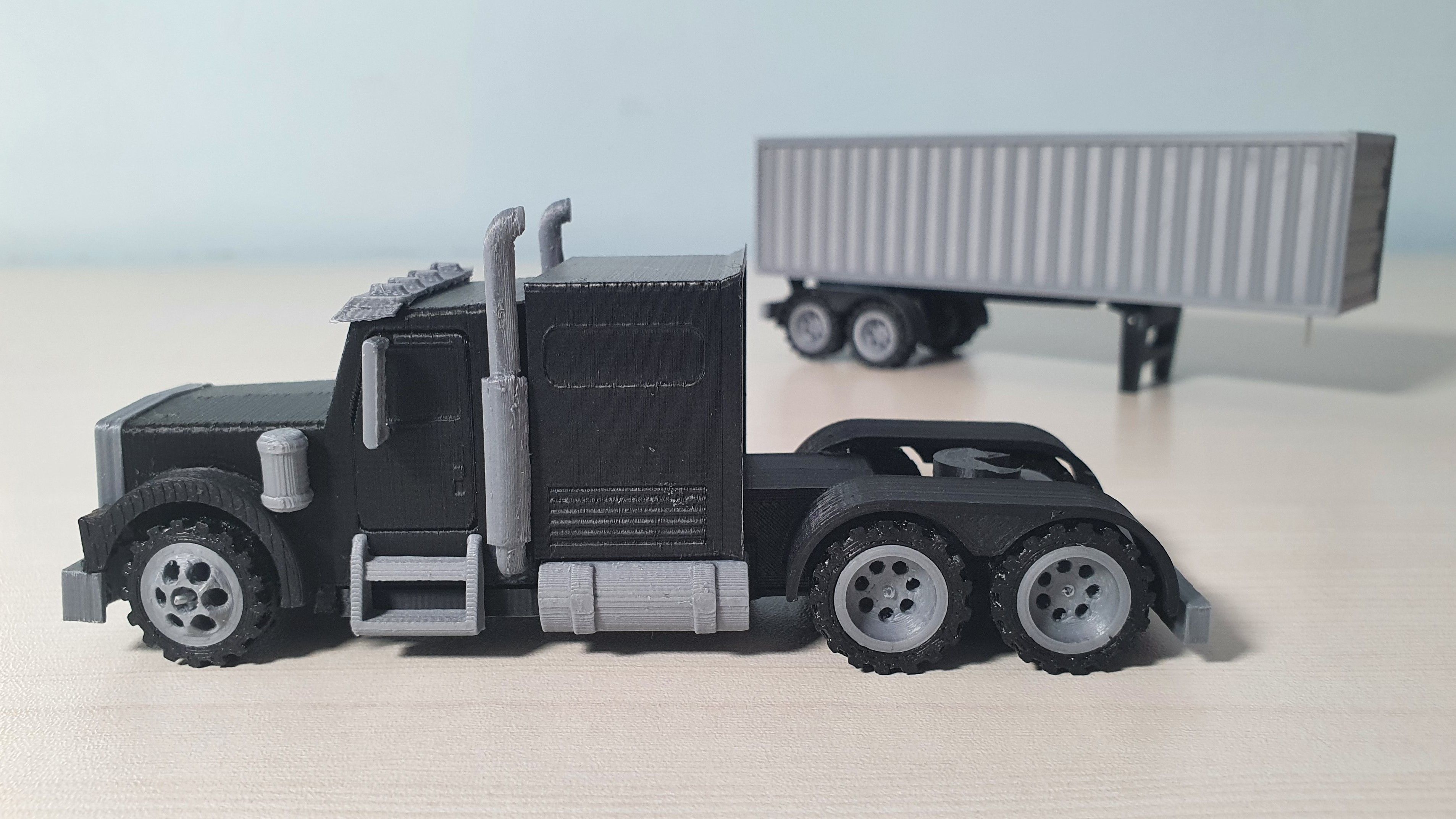 RC Semi Truck with Trailer 1-87 Scale 3D print model_2