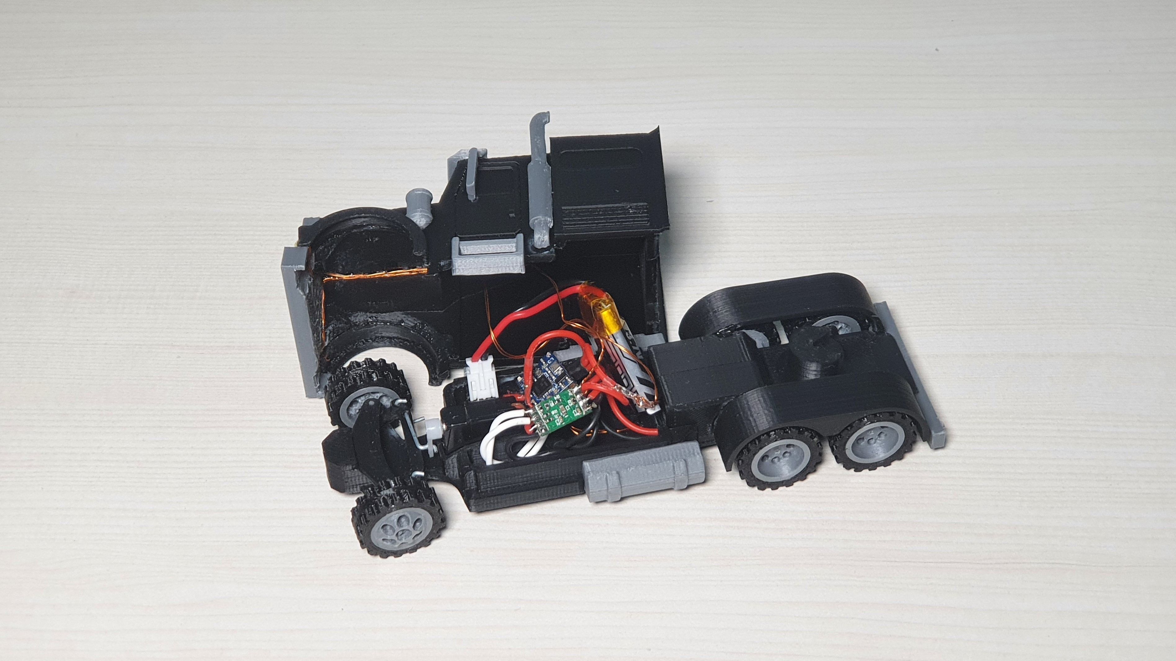 RC Semi Truck with Trailer 1-87 Scale 3D print model_11