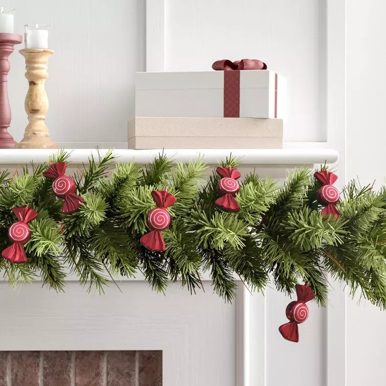 Red Swirled Holiday Shaped Ornament 3D model_0