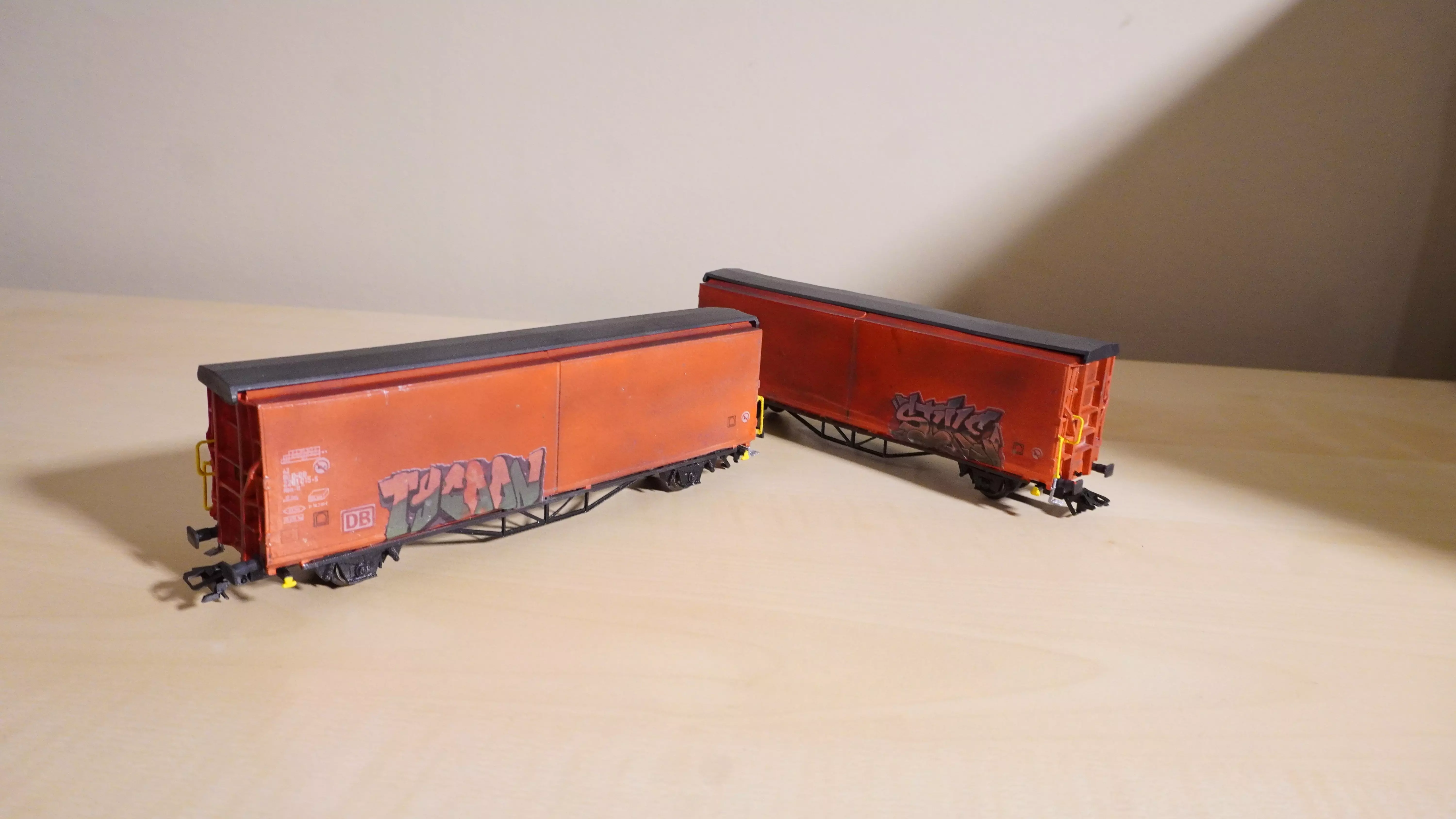 Pre supported H0 1-87 scale Hbis-tt 293 freight car 3D print model_0
