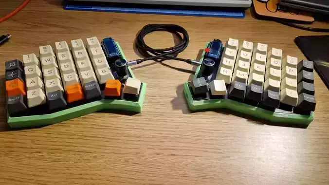 Sofle v2  - non RGB case tent 3D print model