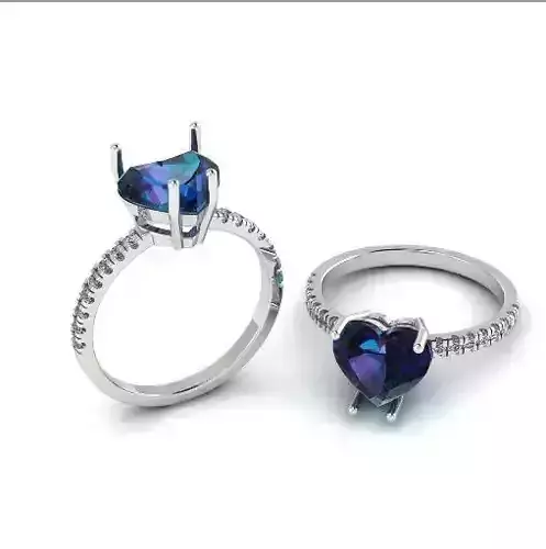 610 Ring with a stone in the form of a heart