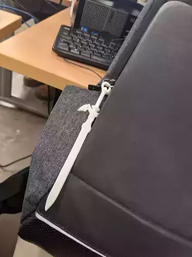 MASTER SWORD KEYCHAIN