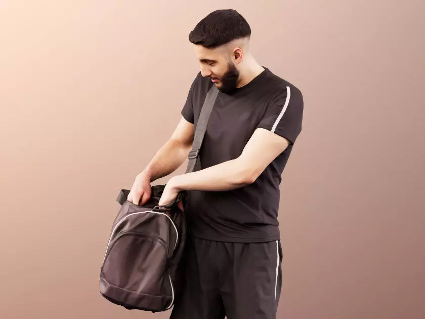Farid 11760 - Sport Young Man With Bag And Beard 3D model_0