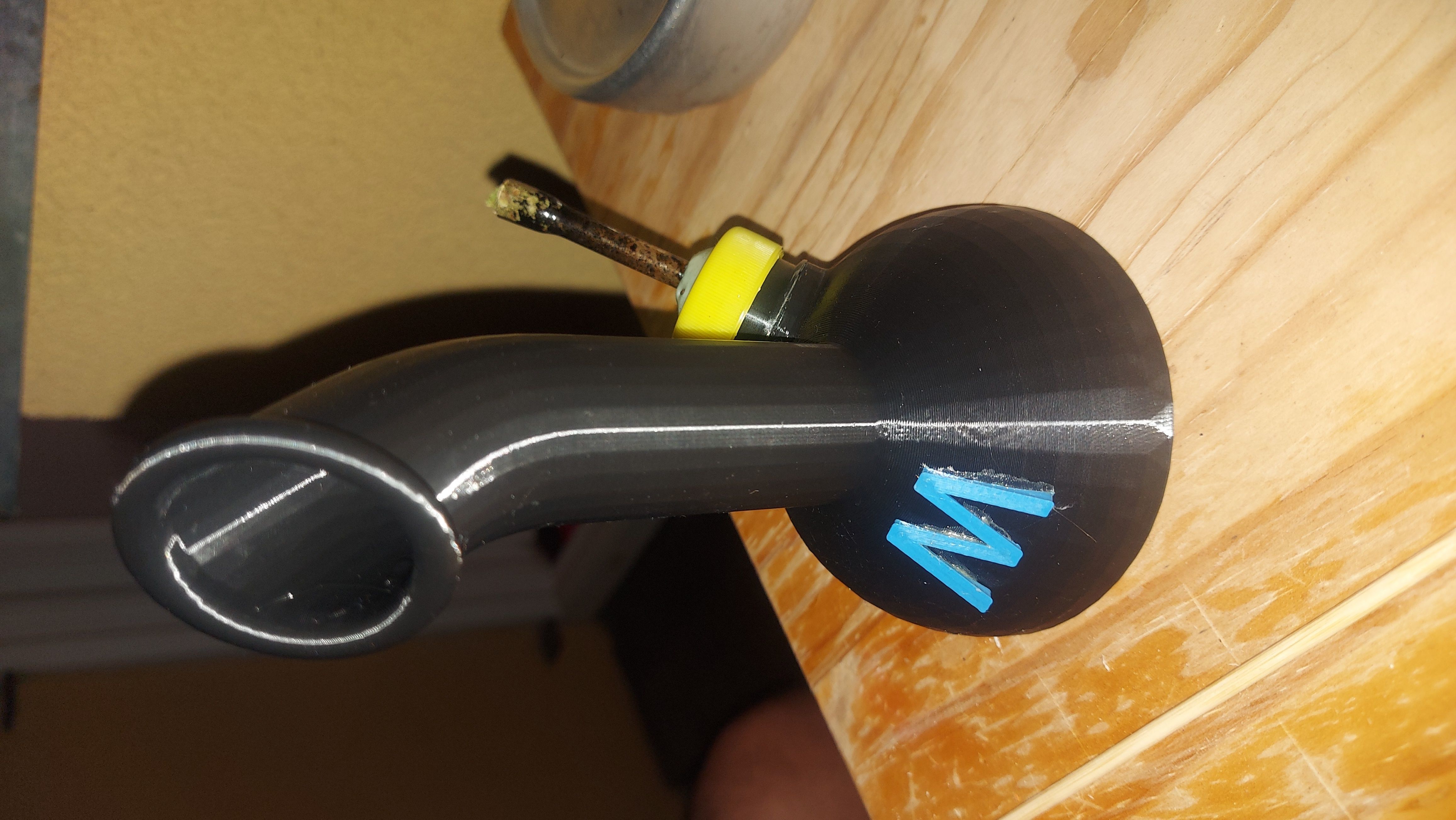 Bongs pipe with handle 3D print model_2