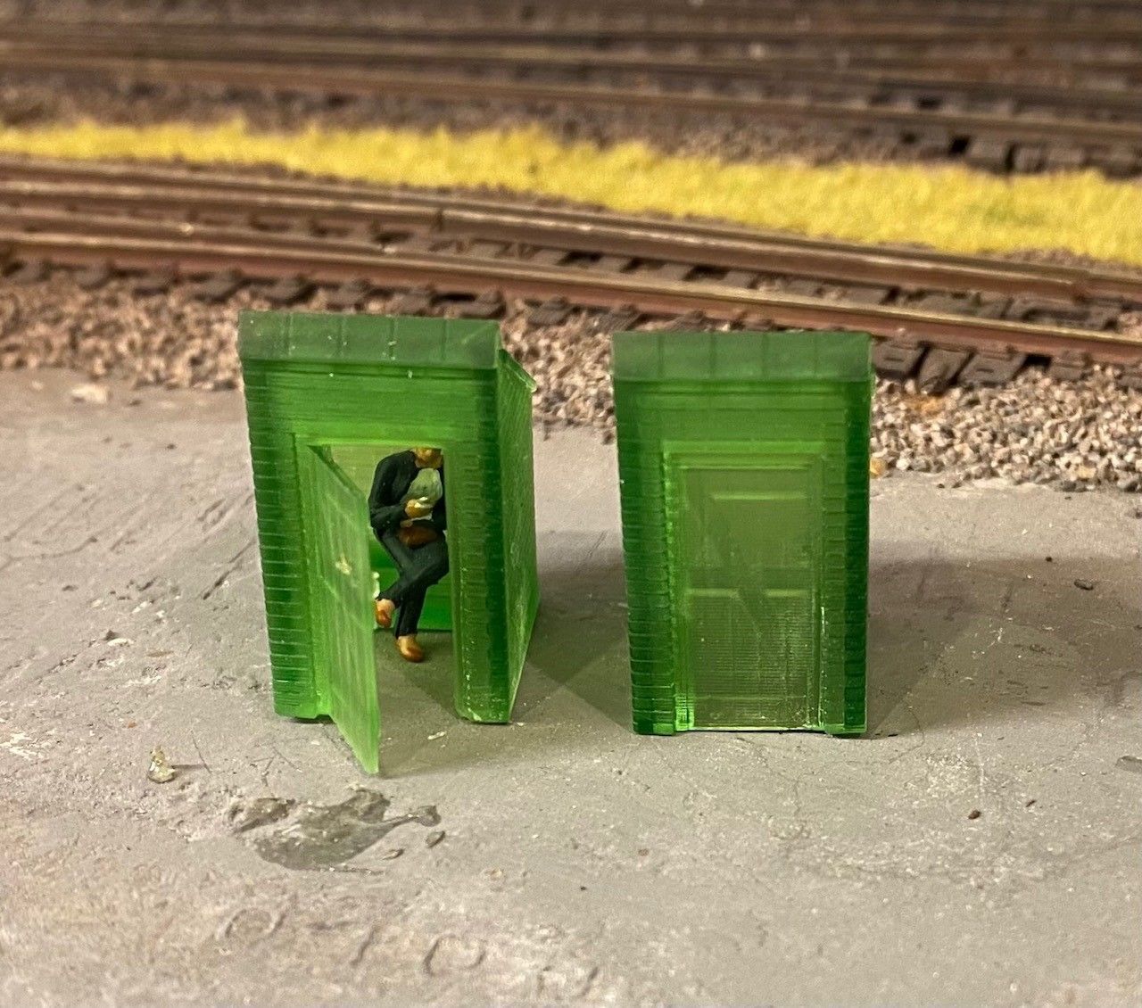 Model Railway Brick Garden Toilet 3D print model_1