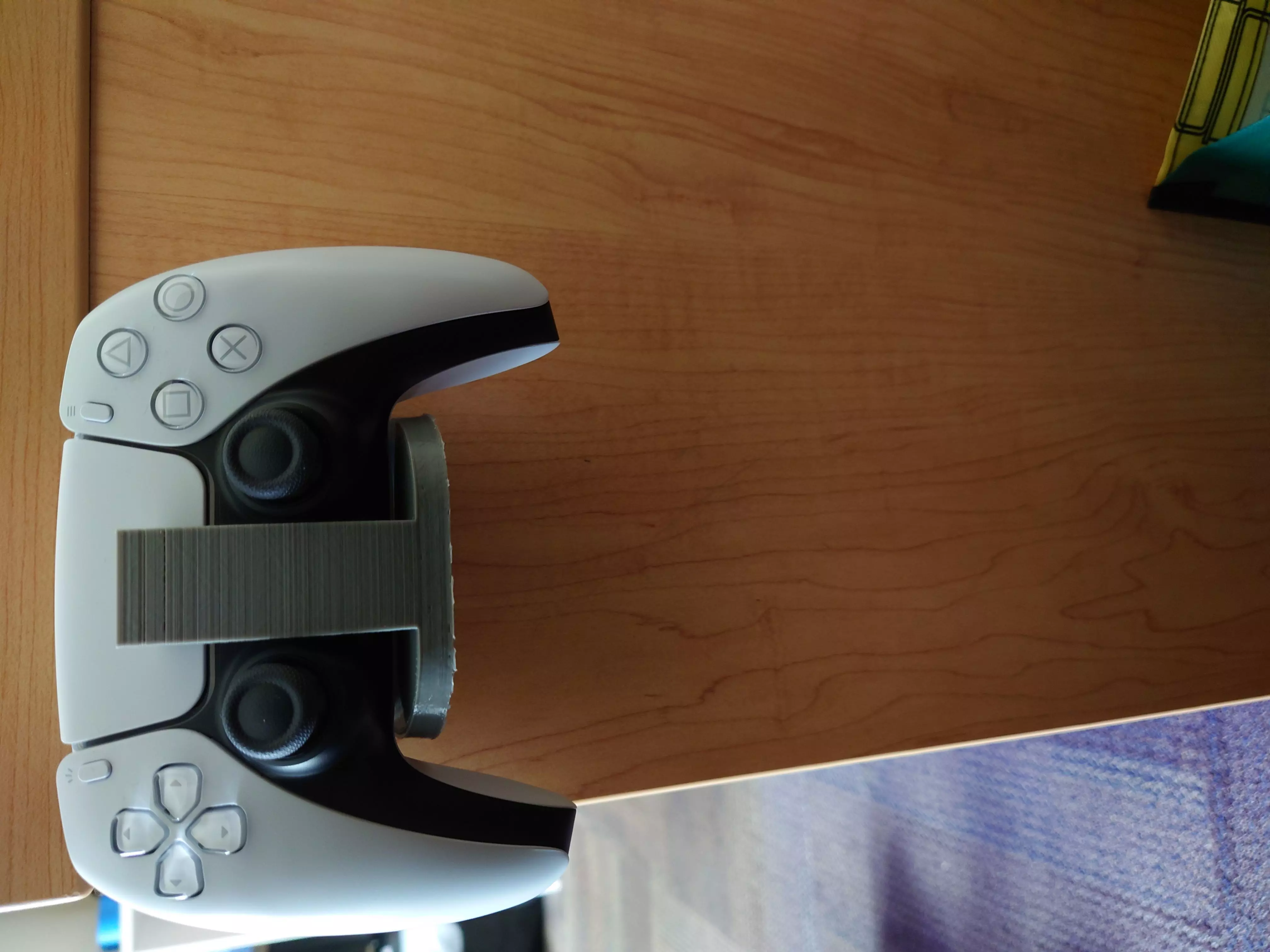 PlayStation 5 Dual Sense Side Desk Holder 3D print model