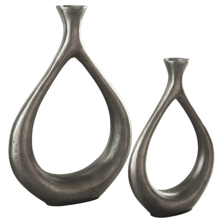  Tompson Antique Silver Table Vase Set 3D model_1