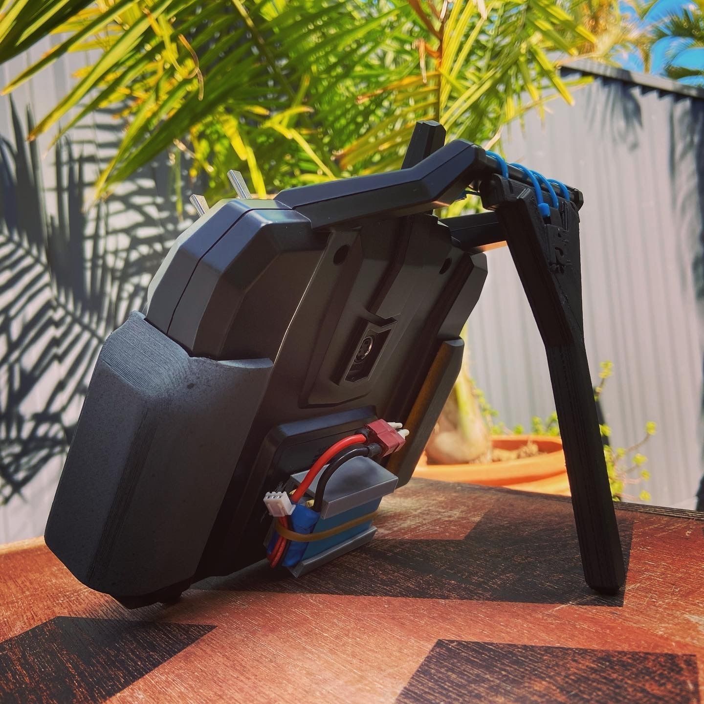 FlySky fs-i6 Grips 3D Print STL File Download 3D print model_1