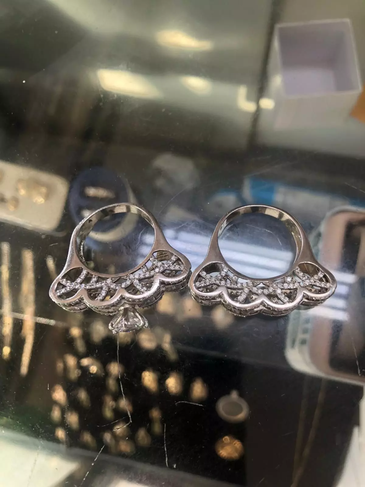 Rings person holding diamond ring 3D print model_0