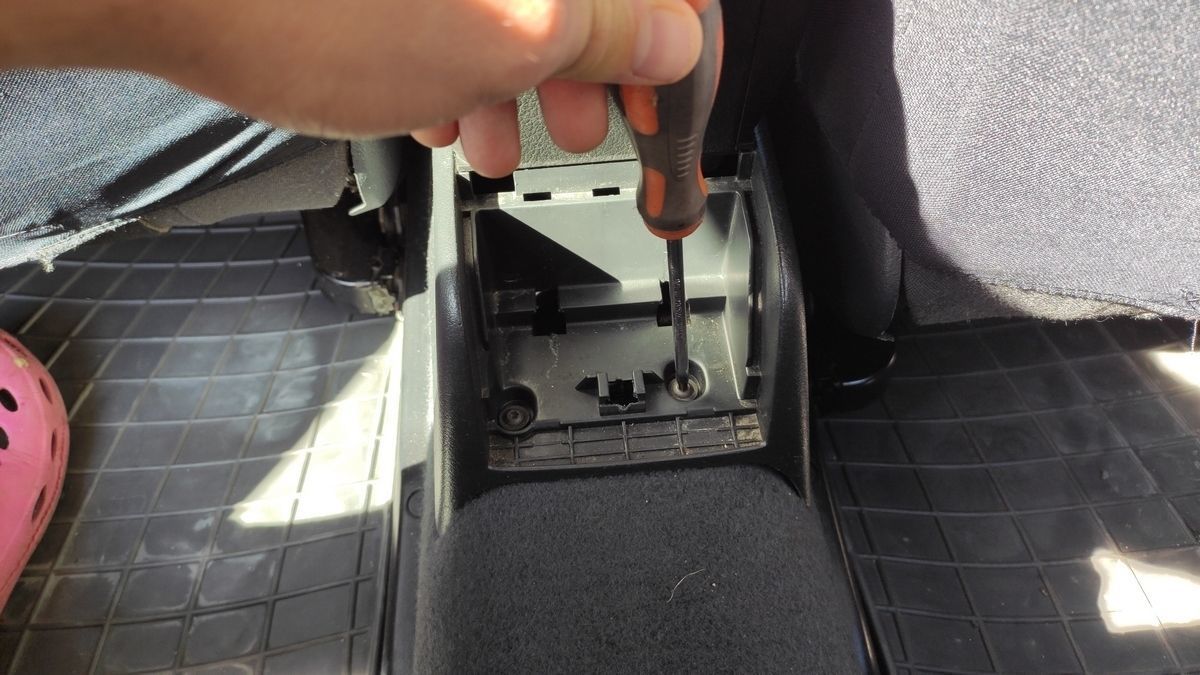 Skoda Octavia mk1 Cup and Beverage holder 3D print model_13