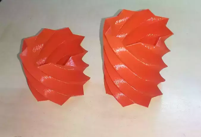 this object can be used box with lid or vase