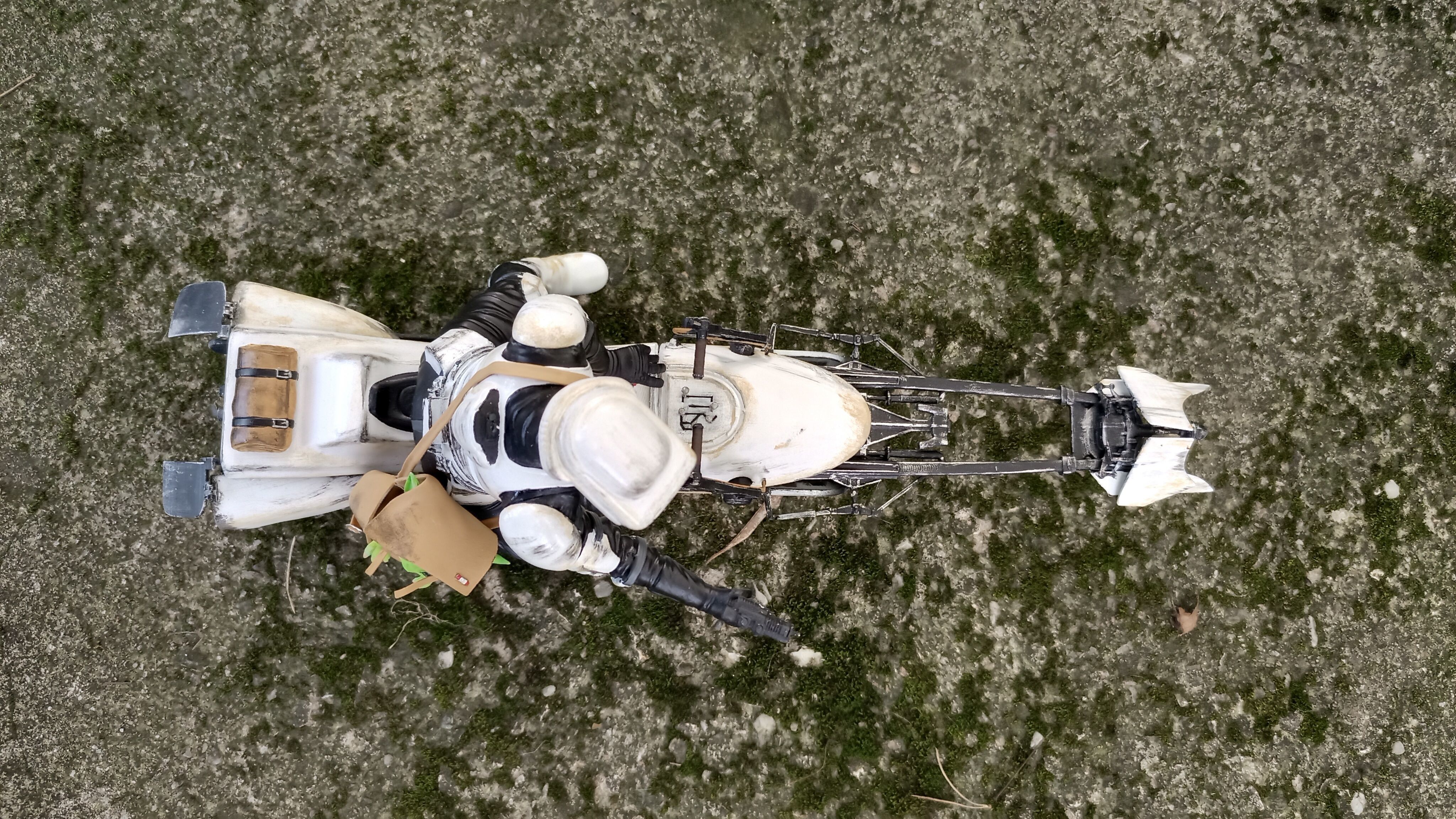 Mandalorian - Speeder bike with Yoda 3D print model_9