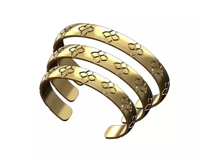 Clover engraving wide cuff bracelet 