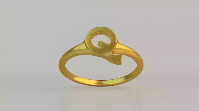 Ring Q gold with letter