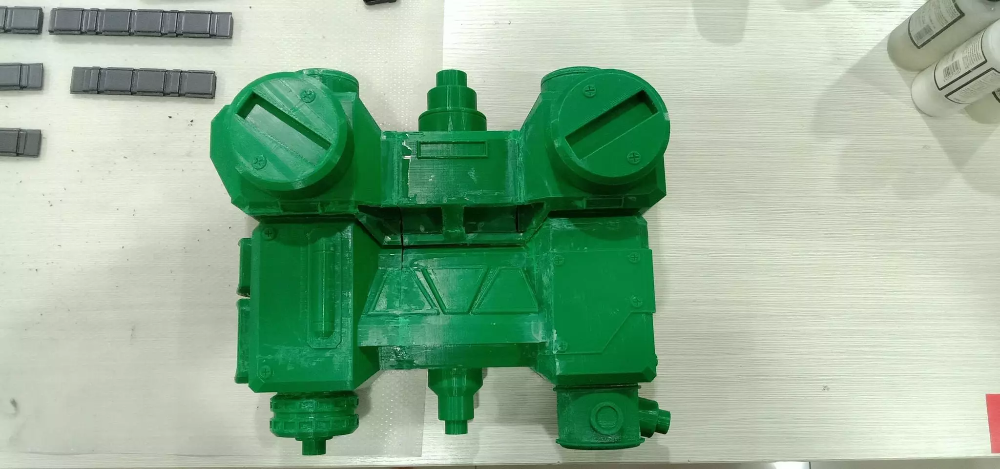 DIY - APEX LEGENDS - CAUSTIC PROP - COSPLAY 3D print model_0