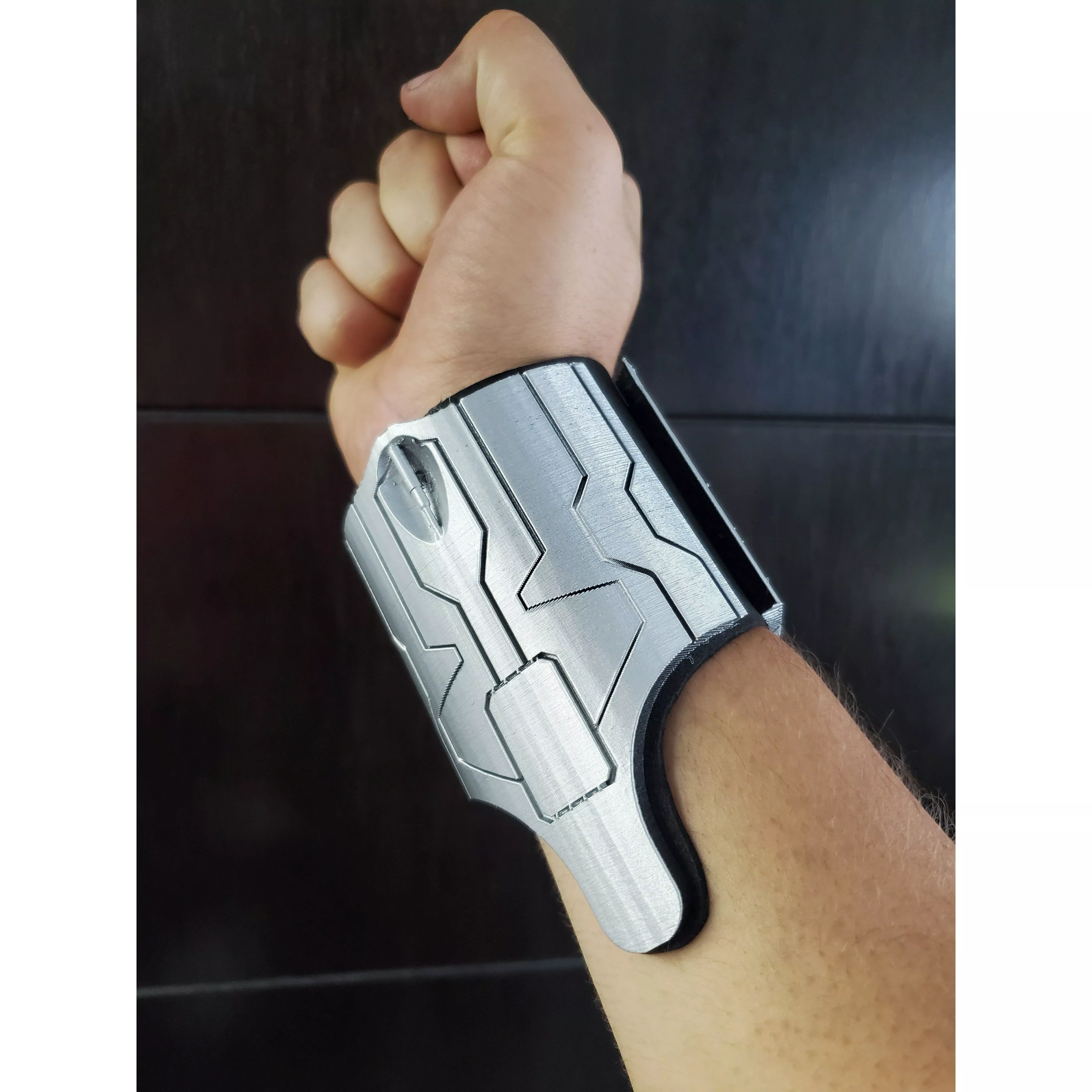 AVENGERS CAMPUS WEBSHOOTERS 3D print model