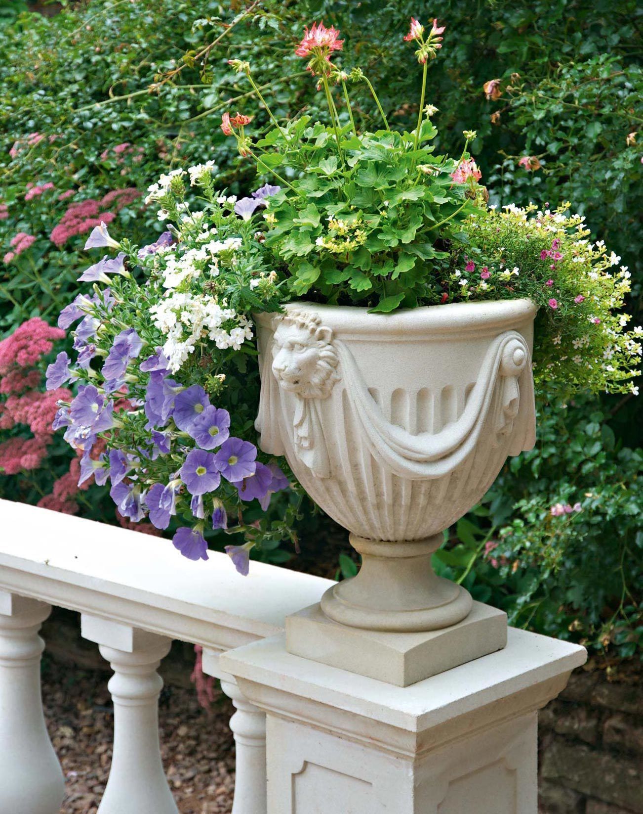 Classical vase for decorating the facade Classic outdoor vase 3D model_3