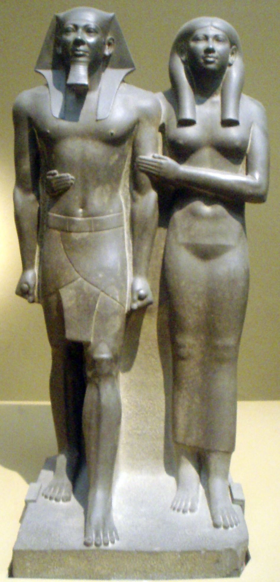 Greywacke statue of Menkaura and Queen Khamerernebty II 3D model_4