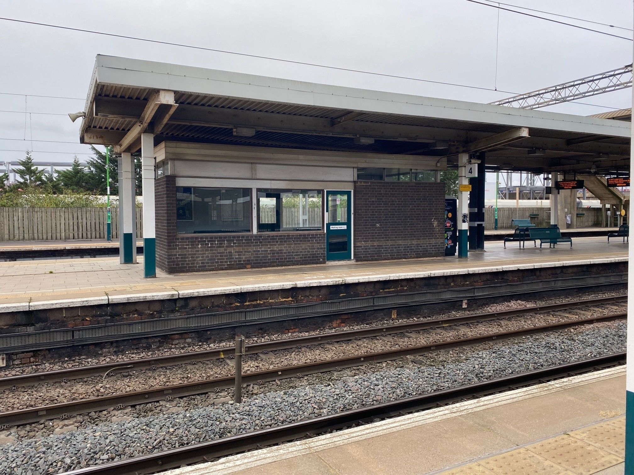 Model Railway - Platform Waiting Room 3D print model_15