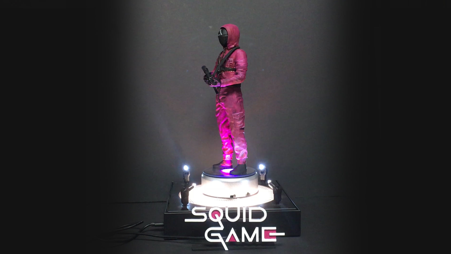 SQUID GAME PINK SOLDIER 3D print model_5