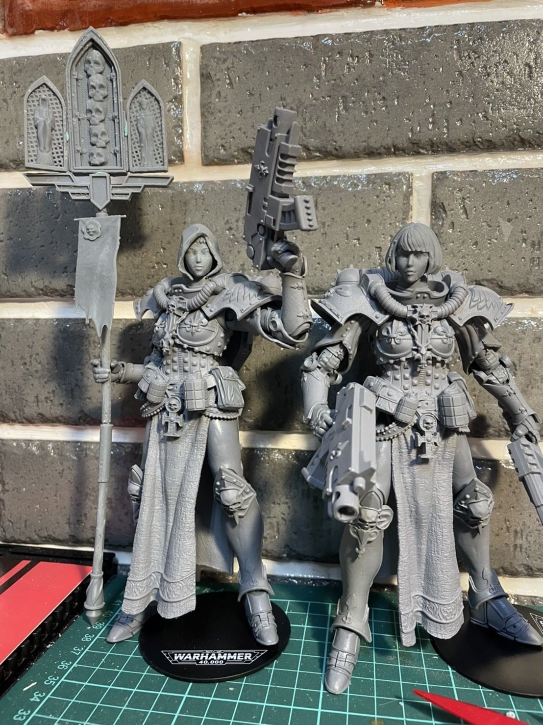 Mcfarlane action figure  heads and weapon Accessories 3D print model_5