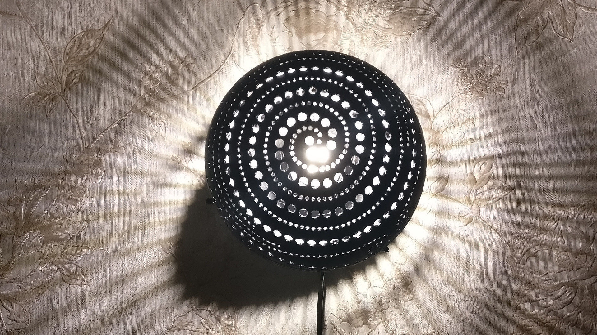 Spherical wall lamp 3D print model_1