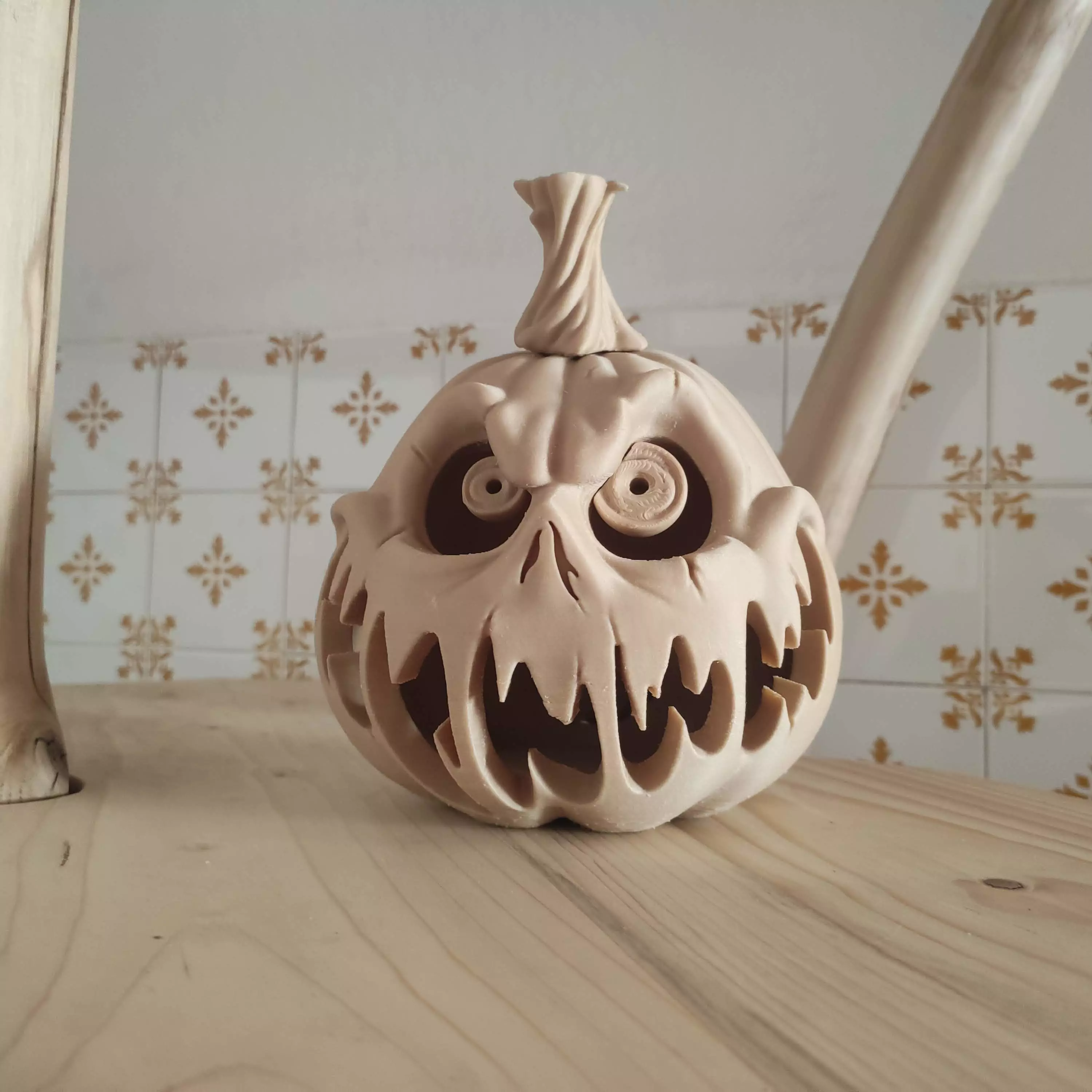 Halloween pumpkin candle holder  3D print model_0