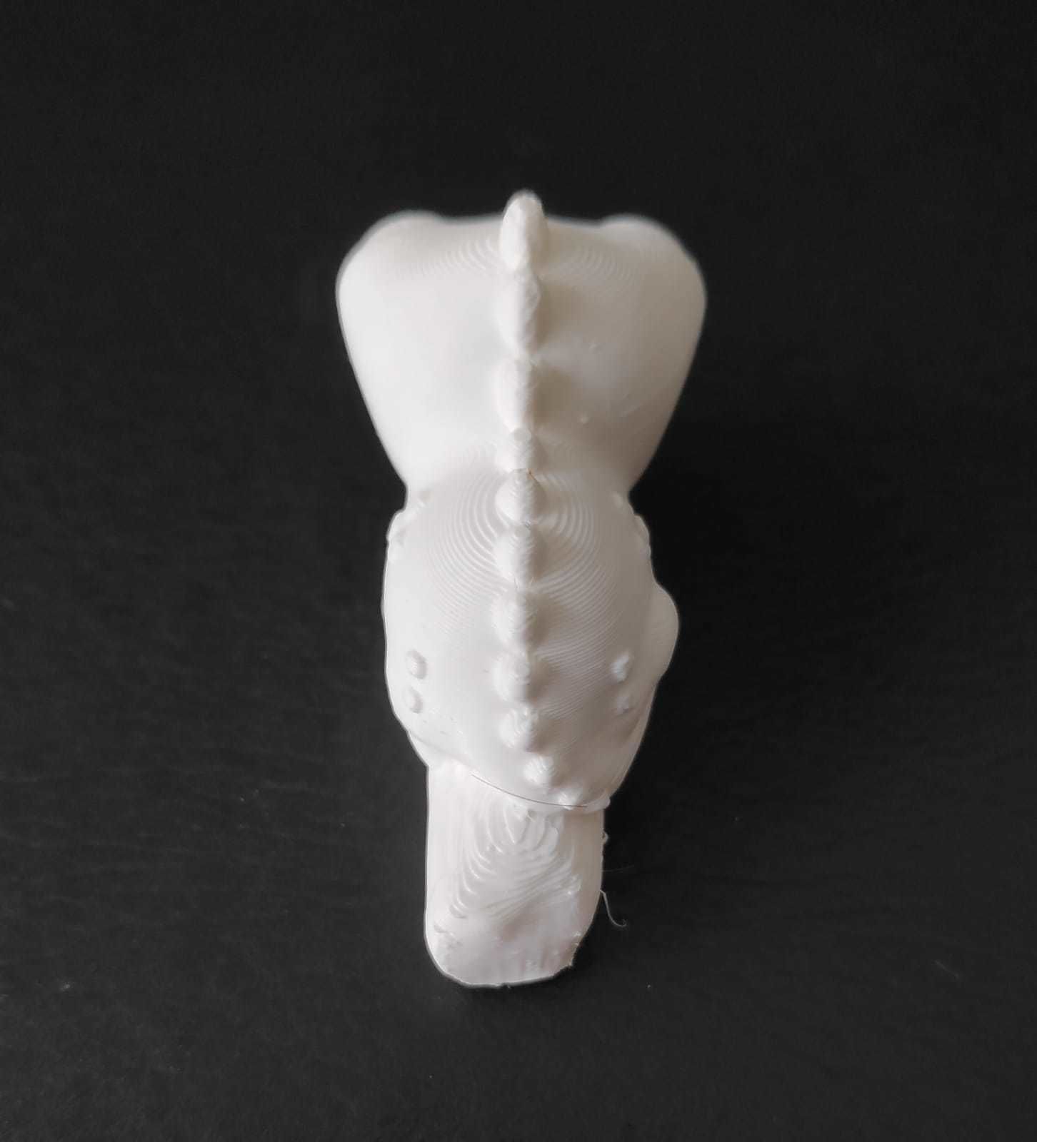 Chameleon on Branch 3D print model_13