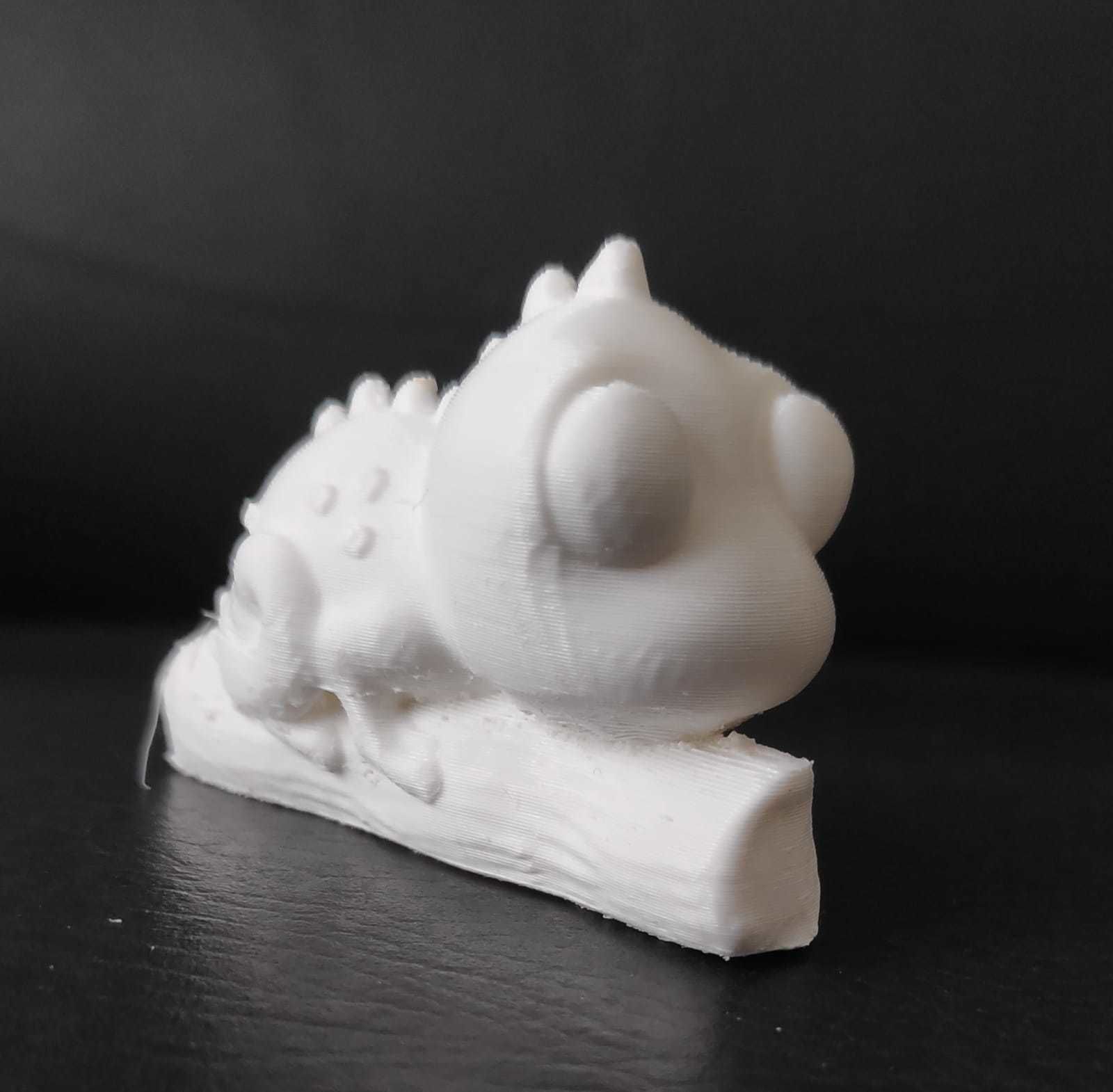 Chameleon on Branch 3D print model_4