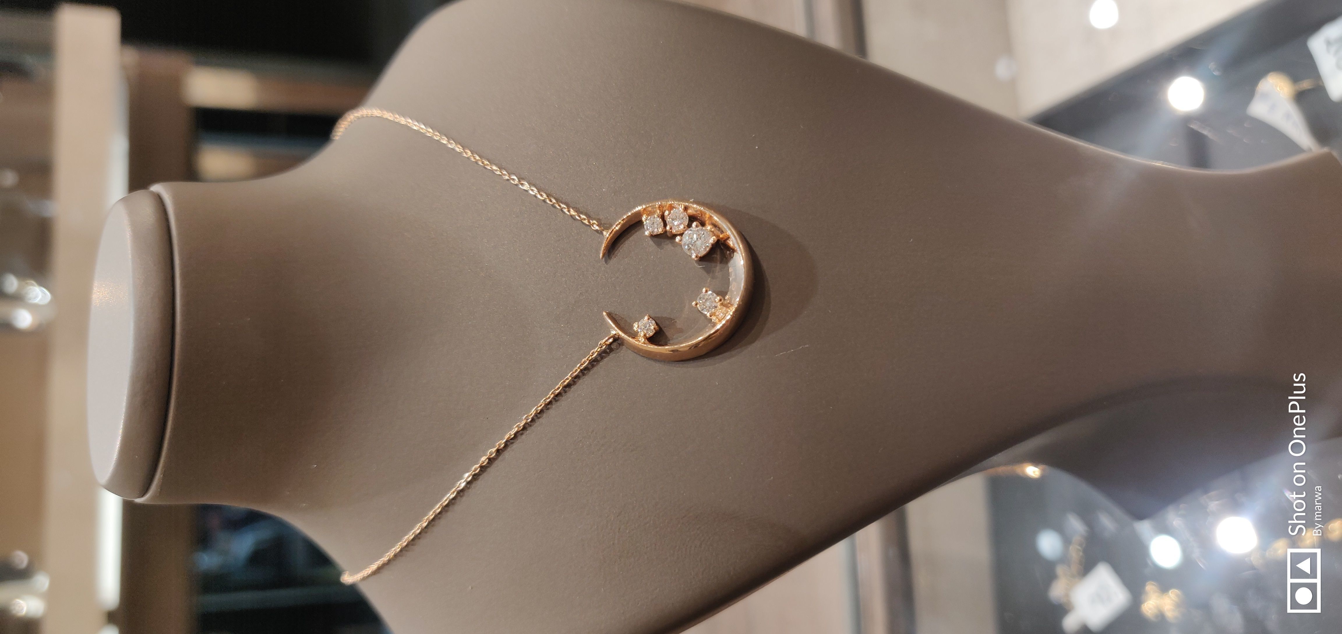 Women Moon pendant with diamonds 3D print model_3