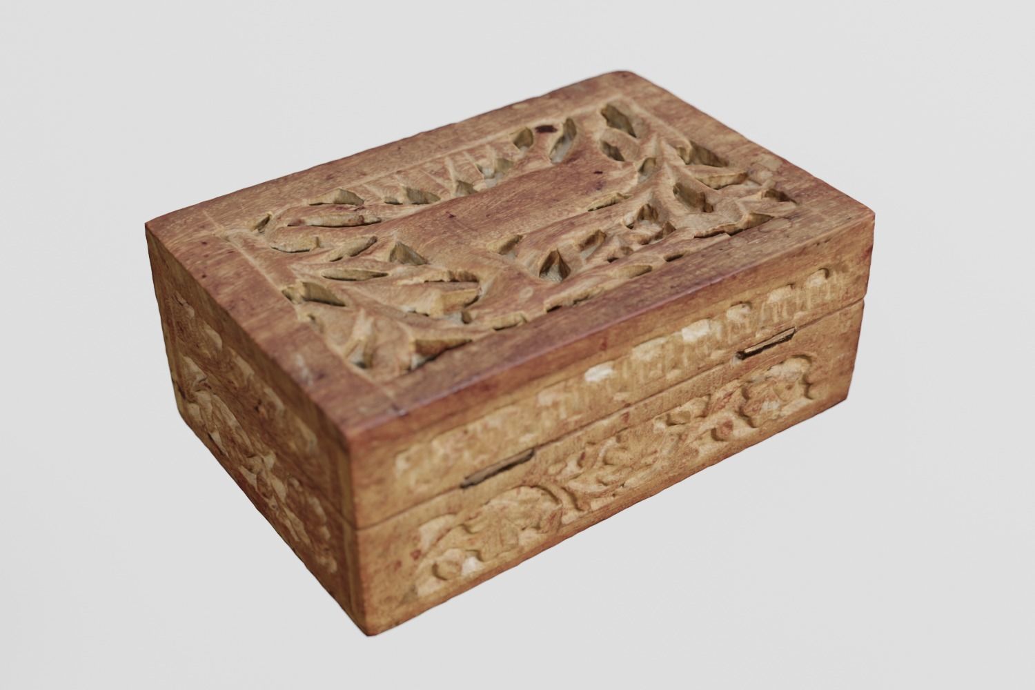 Wooden Ornament Box Hand Carved Deer 3D scan PBR 4K textures Low-poly 3D model_3
