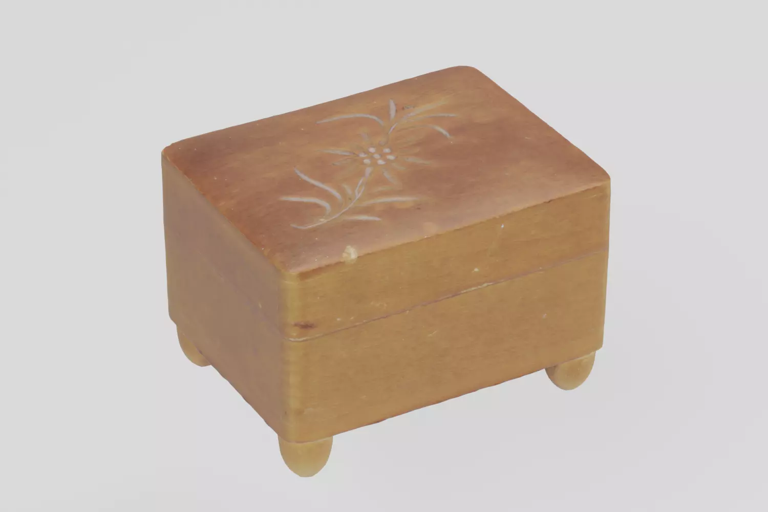 Wooden Music Box Ornament Small 3D scan PBR 4K textures Low-poly 3D model_0