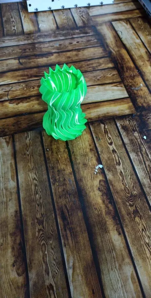 Florero tree stump Free 3D print model