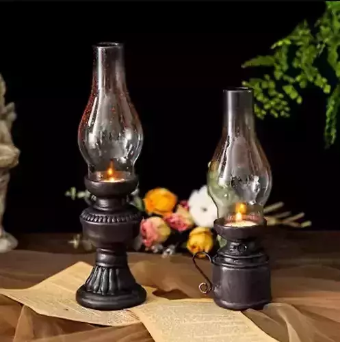 Oil lamp - low and highpoly