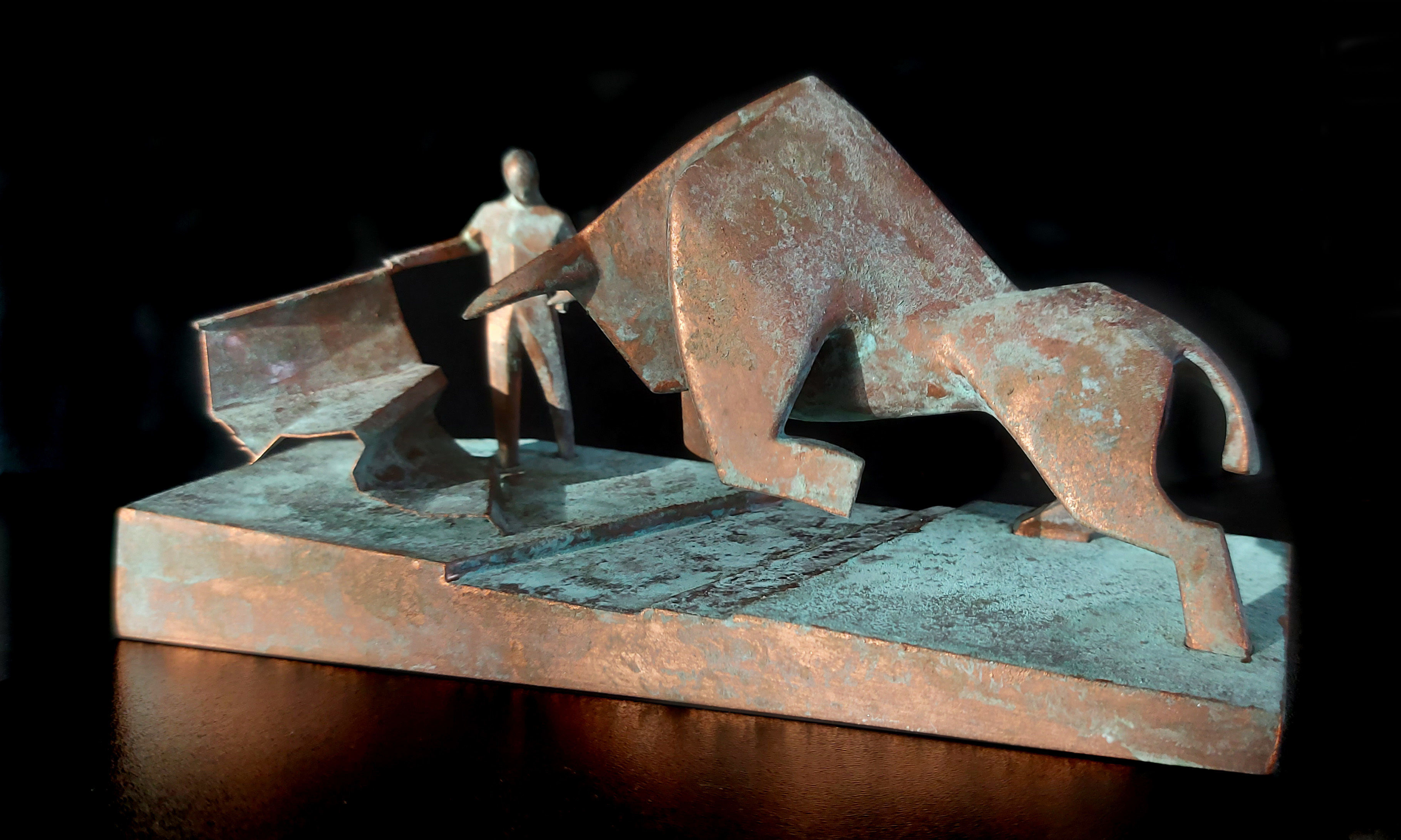 Dune - Bull Fighter Statue 3D print model_1