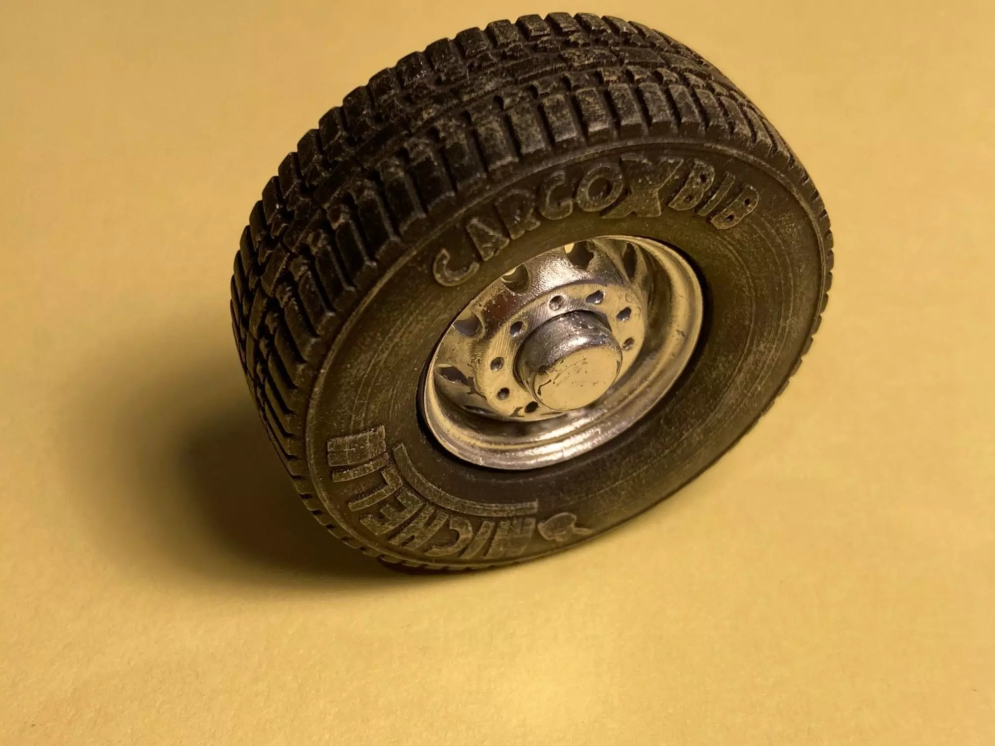 BIG RIG Alcoa 22point5 inch Alloy wheel and hub cover Reversible 3D print model_0