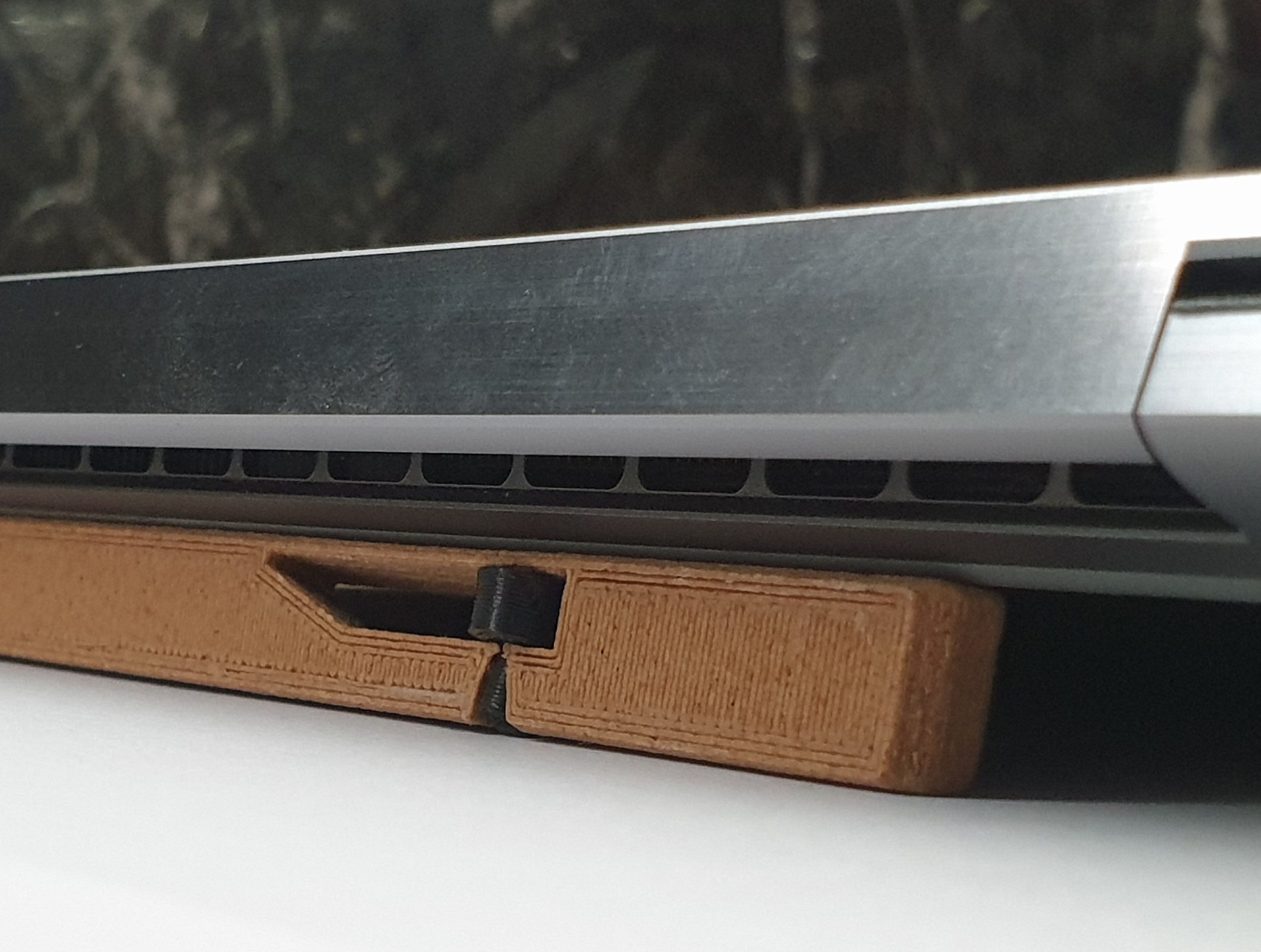 Dell Precision 5550 Foldable Stand 3D print model_1