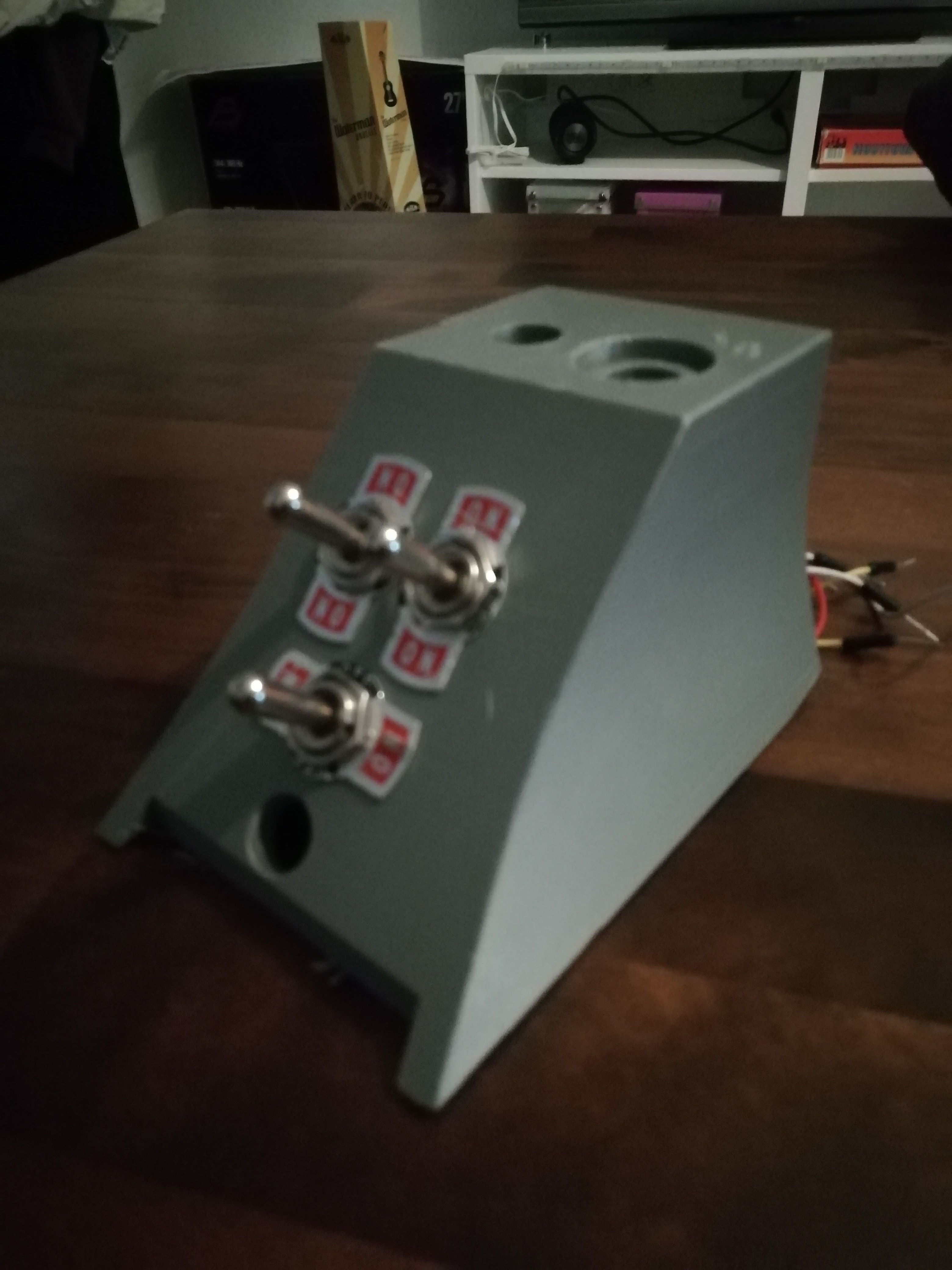 Button box for 3 switches and 2 buttons 3D print model_3