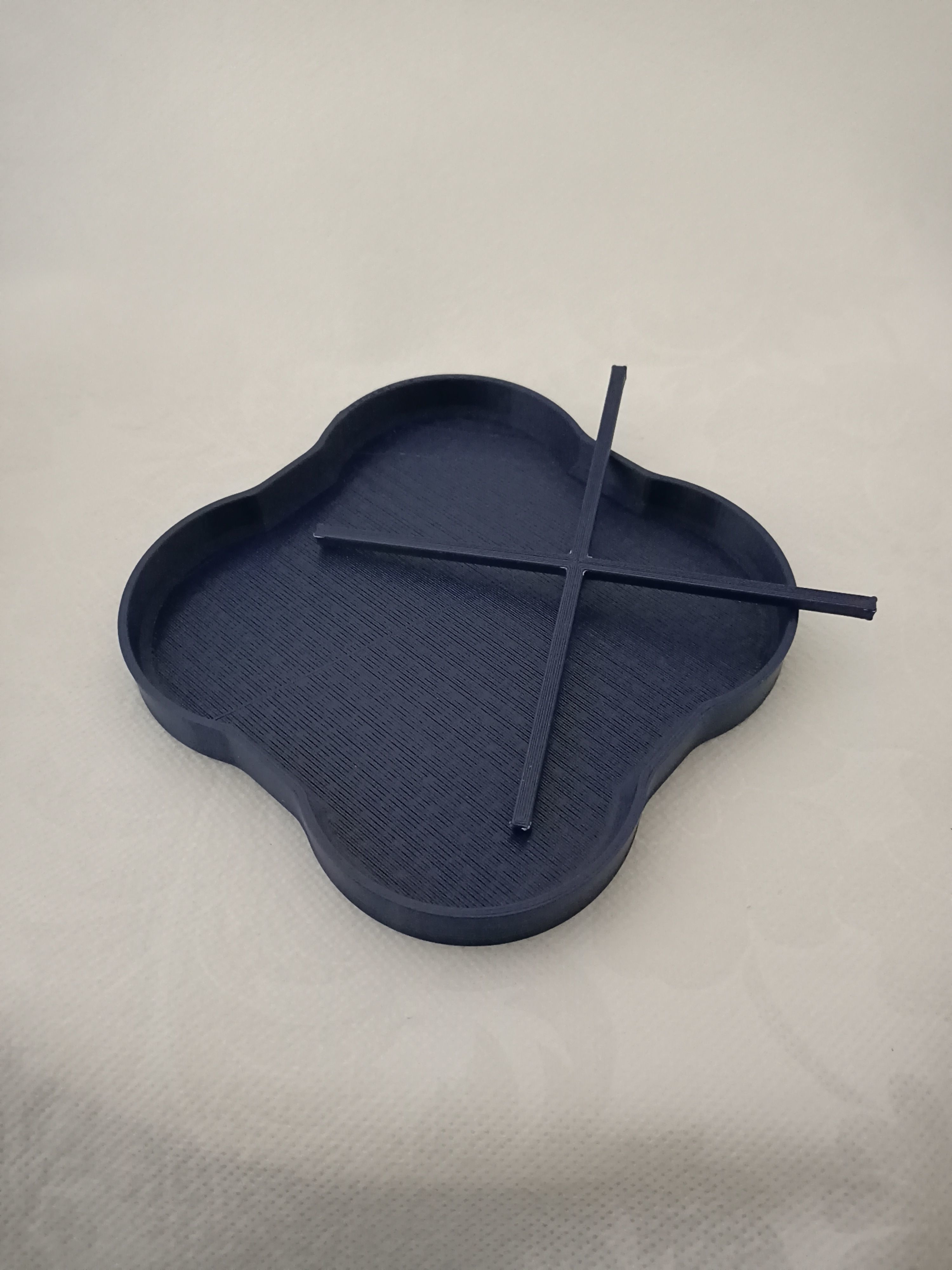 UNIQUE TOOTH BRUSH AND TOOTH PASTE HOLDER WITH DRIP TRAY 3D print model_5