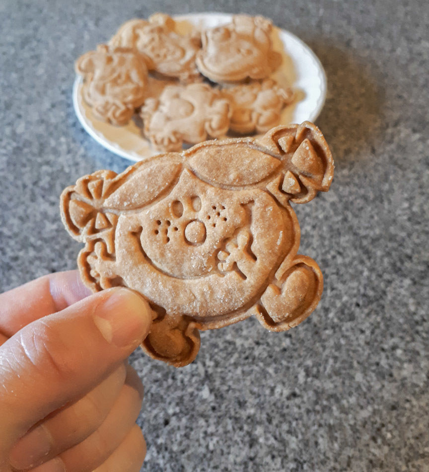 Little Miss Trouble Cookie Cutter 3D print model_2