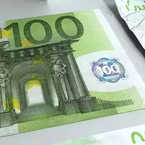 100 Euro Paper Money