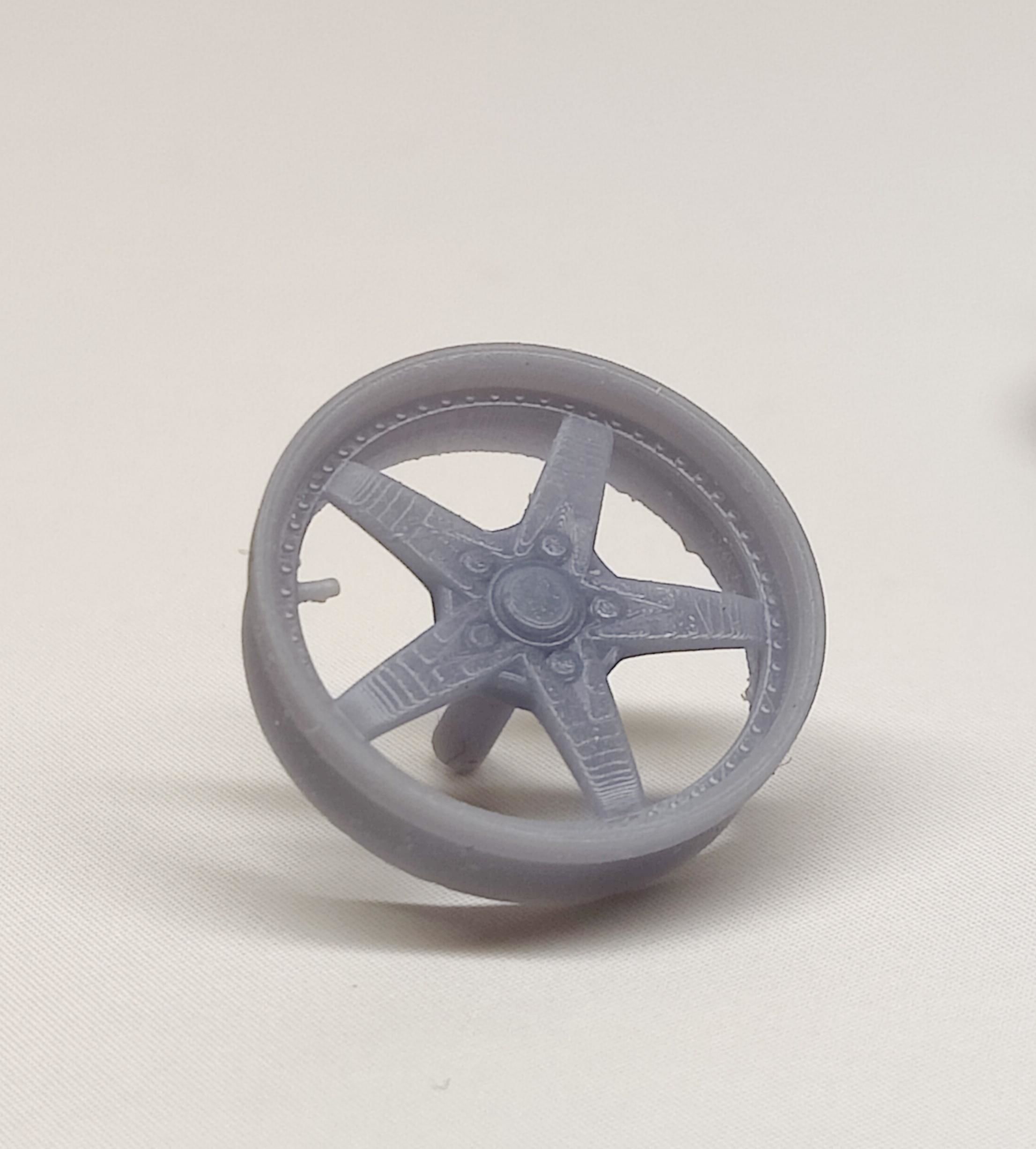 3D printable 5-spoke wheel with accessories 3D print model_1